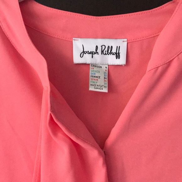 Sleeveless blouse - Picture 2 of 3